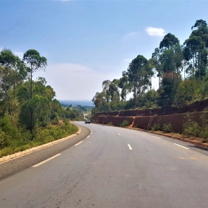 Mission de contrôle et surveillance des travaux d'aménagement et de bitumage de la route Nyakararo - Gitega (RN18) Phase II